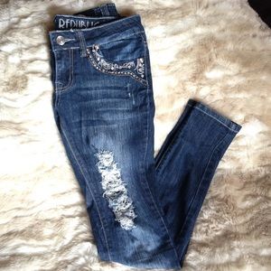 💛{2 for $15}Size 3 Blue Republic Rhinestone Jeans